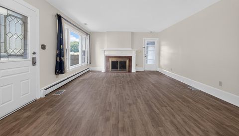2805 Roland Rd