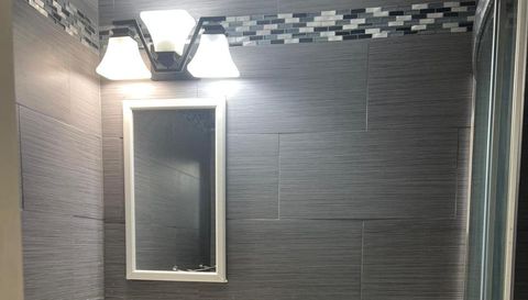 4050 NE 12th Terrace #13