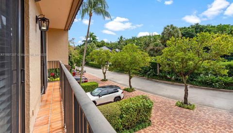 6124 Paradise Point Dr