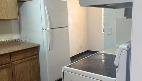 5937 Forest Hill Blvd