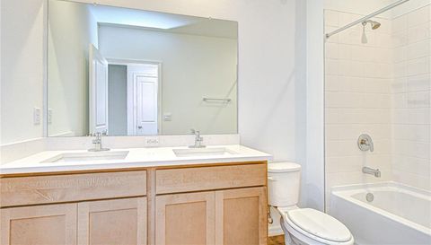 32463 WEATHERED OAK DRIVE