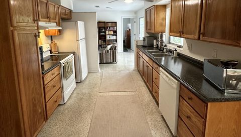 1000 NW 39th Dr