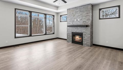 7440 Glengarry Place