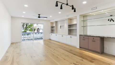 100 Edgewater Dr APT 142