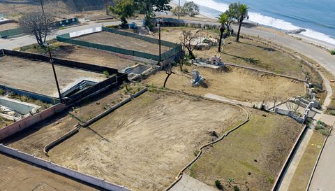 15221 Via De Las Olas