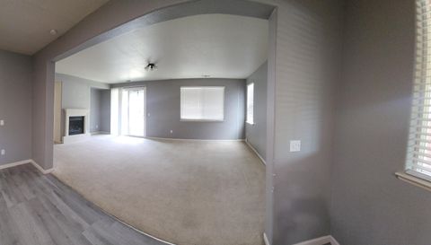 253 Lilac Ln