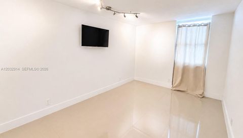 1865 S Ocean Dr