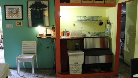 17 Calle Carlos Lebrun