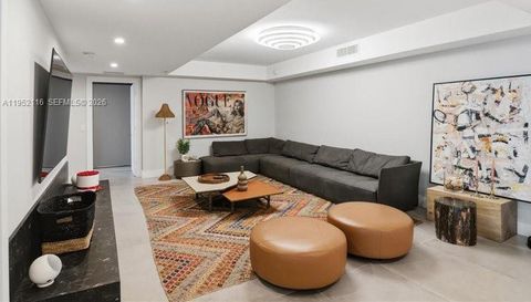 330 Sunny Isles Blvd