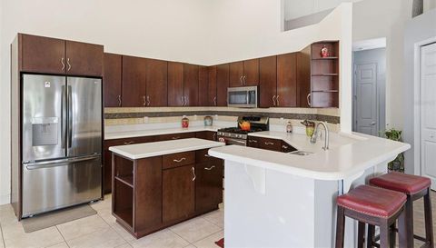 1733 W CAROLINE PATH