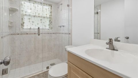 7887 Golf Cir Dr