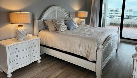 1465 GULF OF MEXICO DRIVE