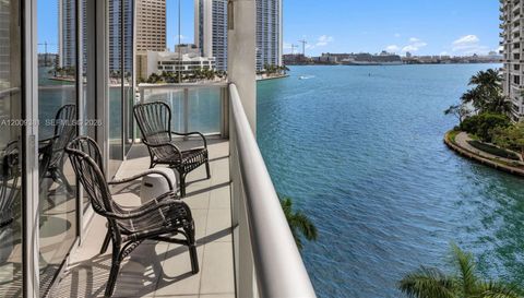 465 Brickell Ave