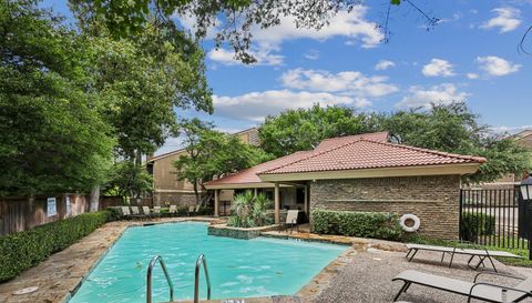 5200 Martel Ave #7d