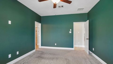 2124 Llerena Ln