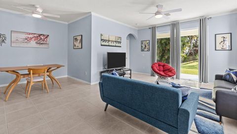 311 SW Coconut Key Way