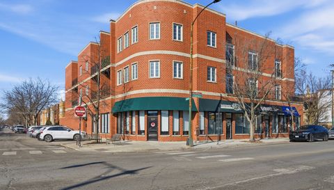 3234 N CENTRAL Avenue