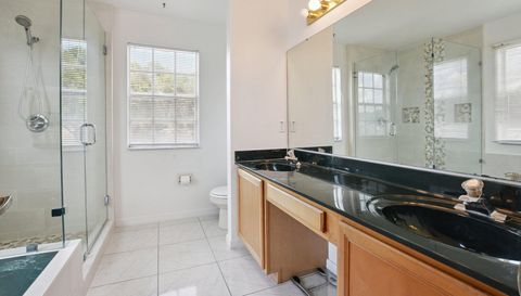 106 Woodbury Pines Cir