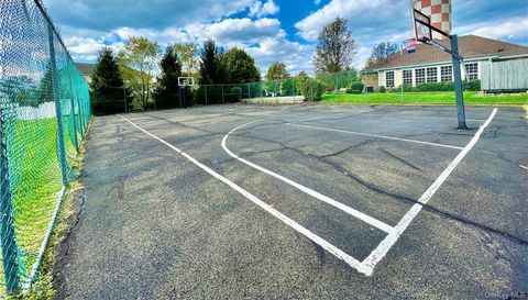 150 Delafield Ln