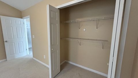 312 Robyns Glen Cir