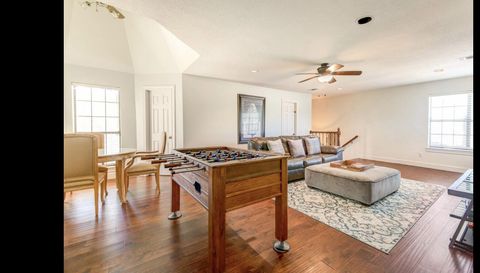 8427 Pheasant Glen Dr