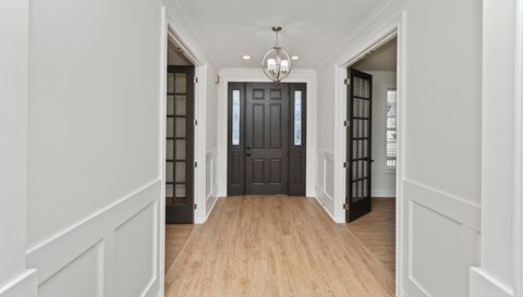 217 Chapel Ridge Cir