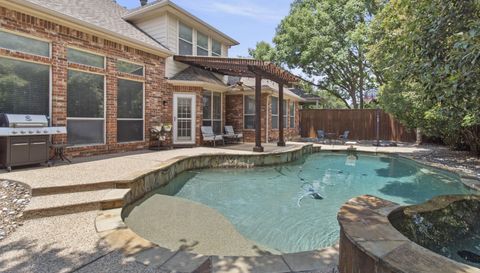 3705 Glenshannon Ln