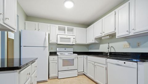 4145 Austin Street NE