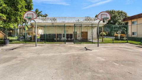 2719 NW 39th Terrace