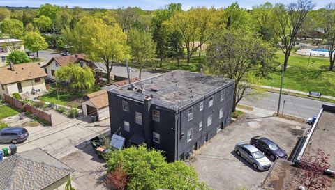 3606 E 34th Street