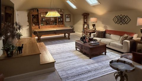 3294 Fox Hunt Trail NW