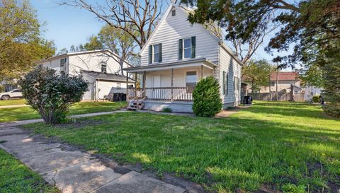 1214 Wall Street