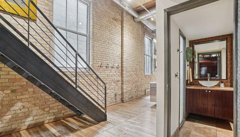 801 Washington Avenue N