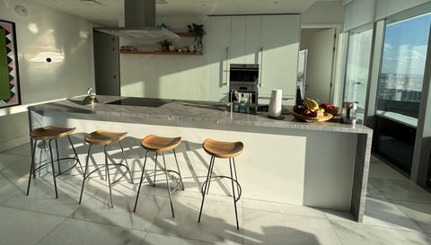 700 NE 26th Terrace #5006