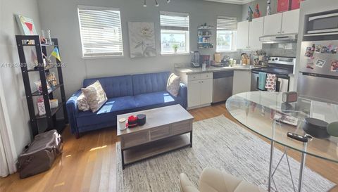 1027 Pennsylvania Ave