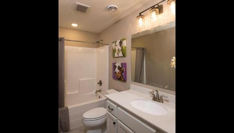 2524 Buchanan Lane S