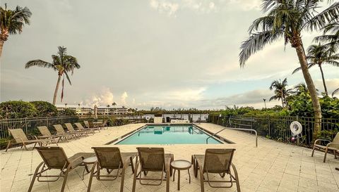 16750 Bocilla Palms