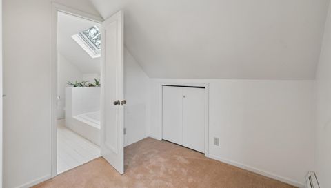 49 Sheridan Avenue S