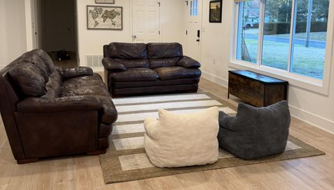 324 Leah Miller Dr NW