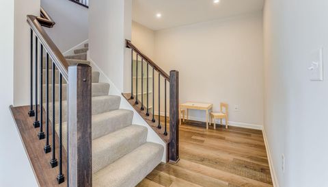 1921 Green Ash Drive