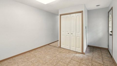 2200 Yellow Creek Rd