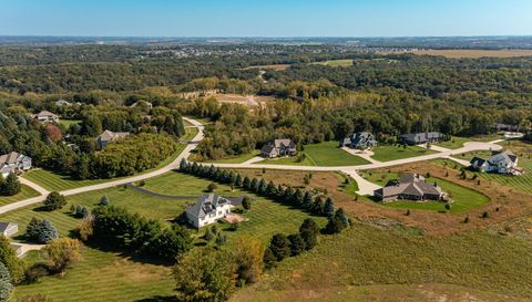 2728 Headland Court SW