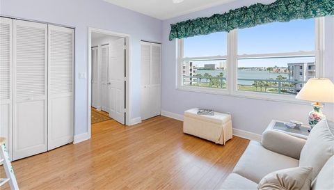 8040 SAILBOAT KEY BOULEVARD S
