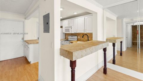 455 Paradise Isle Blvd