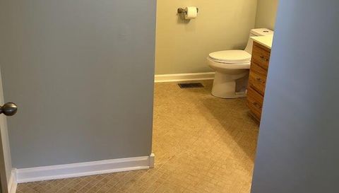 209 Falcon Crest Way