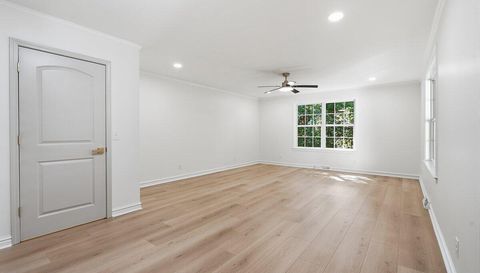 8 Overlook Ct