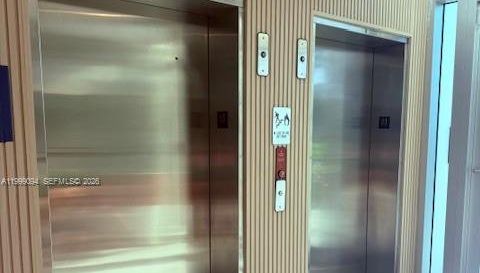 6305 Indian Creek Dr