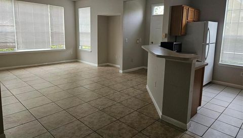 9005 LEE VISTA BOULEVARD