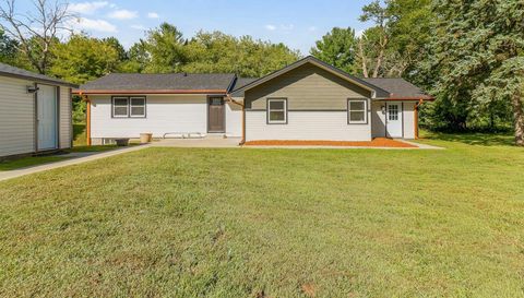 2454 221st Avenue NE