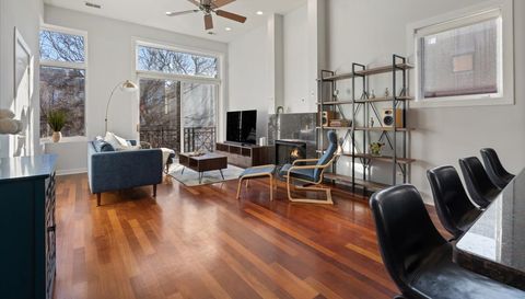 2314 W Wabansia Avenue